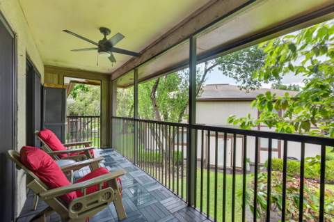 9474 S Belfort Circle #206, Tamarac FL - photo 16 of 33