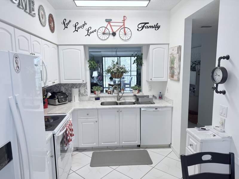 2 bedroom Condominium at 6241 Pointe Regal Circle #404, Huntington Pointe, Delray Beach — photo 5