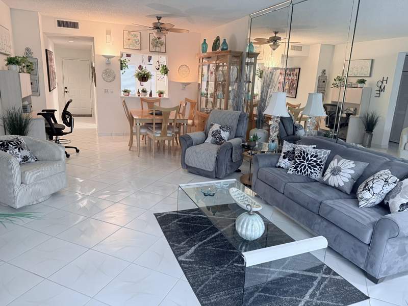 2 bedroom Condominium at 6241 Pointe Regal Circle #404, Huntington Pointe, Delray Beach — photo 3