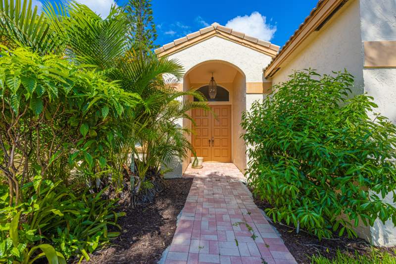 4 bedroom Single Family Residence at 10206 Allamanda Boulevard, Siena Oaks, Palm Beach Gardens — photo 2