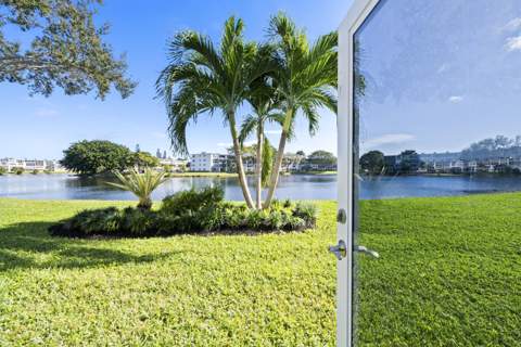 1111 Cambridge, Deerfield Beach FL - photo 6 of 23