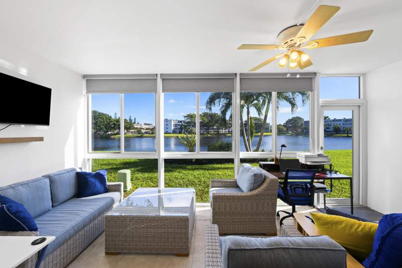 1 bedroom Condominium at 1111 Cambridge, Cambridge E Condo, Deerfield Beach — photo 2