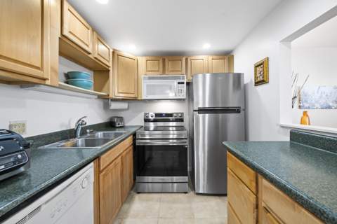 1111 Cambridge, Deerfield Beach FL - photo 13 of 23