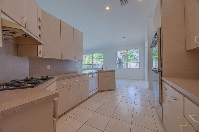 4 bedroom Single Family Residence at 10206 Allamanda Boulevard, Siena Oaks, Palm Beach Gardens — photo 5