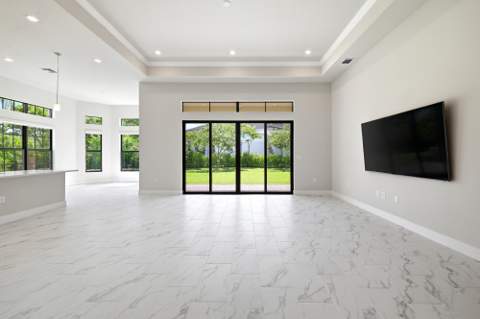 7950 Rowan Terrace, Parkland FL - photo 10 of 37
