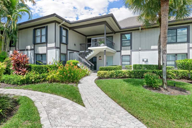 3 bedroom Condominium at 13268 Polo Club Road #A107, Cowdray Park Condo, Wellington — photo 2