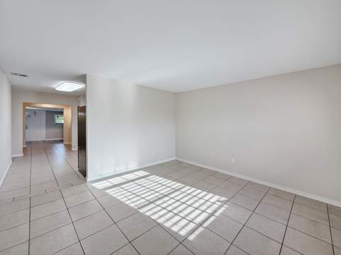 5365 Cannon Way, West Palm Beach FL - photo 6 of 29