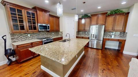 10178 SW Fernwood Avenue, Port St. Lucie FL - photo 7 of 56