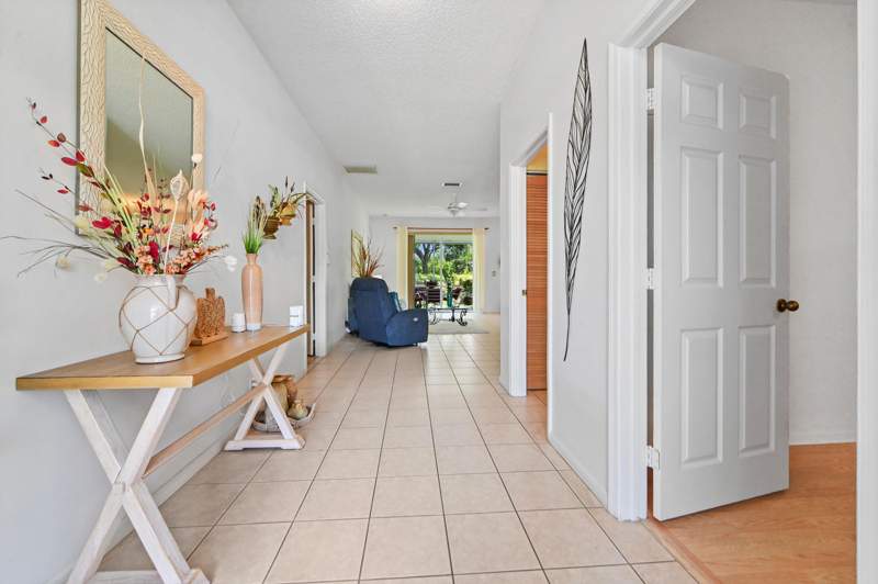 2 bedroom Single Family Residence at 1308 Fishers Place, Olive Tree, Greenacres — photo 4
