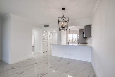 6795 Huntington Lane #406, Delray Beach FL - photo 8 of 37