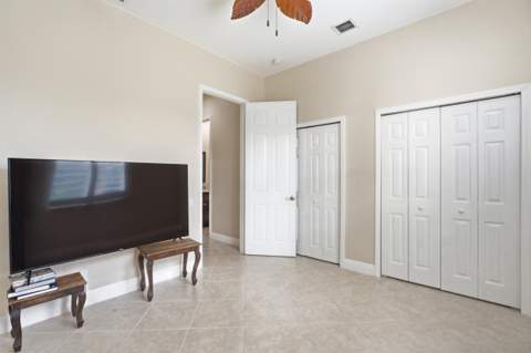116 NW Summerville Court,  FL - photo 24 of 64