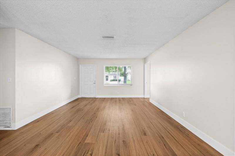 4 bedroom Single Family Residence at 7712 SW 7th Street, North Lauderdale Village Sec 4, North Lauderdale — photo 3