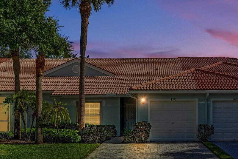 2 bedroom Villa at 8375 Logia Circle, Melrose Pud Pod E, Boynton Beach — photo 2