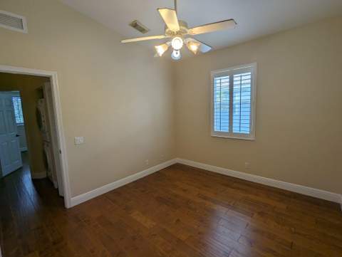 3189 Laurel Ridge Circle, Riviera Beach FL - photo 9 of 20