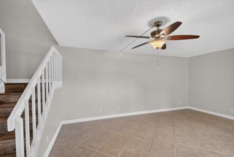 744 Springdale Circle, Palm Springs FL - photo 6 of 40