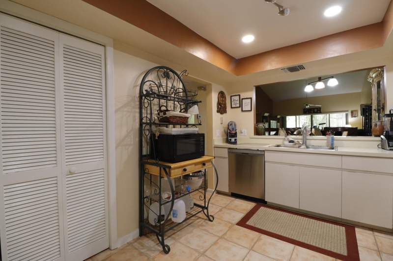 2 bedroom Condominium at 9460 Meadowood Drive #202, Quail Run Village (Pattio Rizzo Plaza), Fort Pierce — photo 4