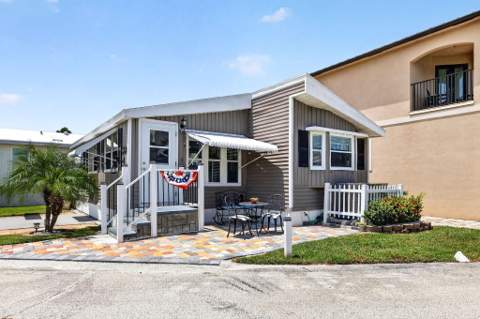 10725 S Ocean Drive #463, Jensen Beach FL - photo 7 of 65