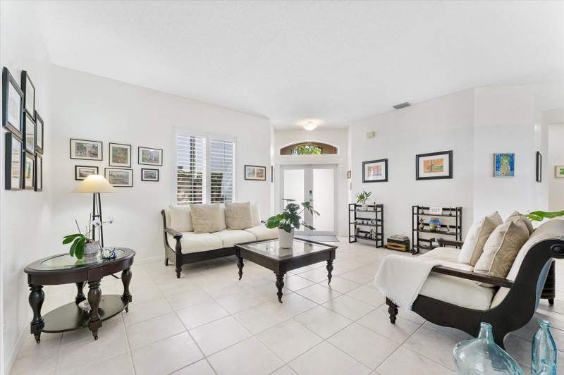 4 bedroom Single Family Residence at 16007 Opal Creek Drive, Emerald Courts - Opal Creek, Weston — photo 2