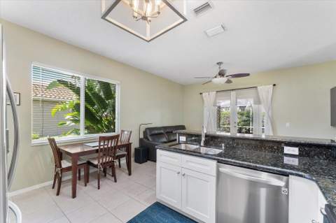 16007 Opal Creek Drive, Weston FL - photo 12 of 35