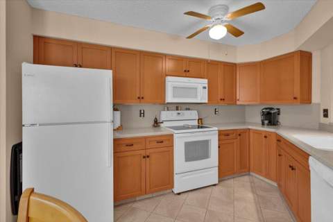 6050 SE Martinique Drive #102, Stuart FL - photo 24 of 72