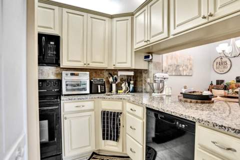 608 Sea Pine Way #E2, Greenacres FL - photo 20 of 39
