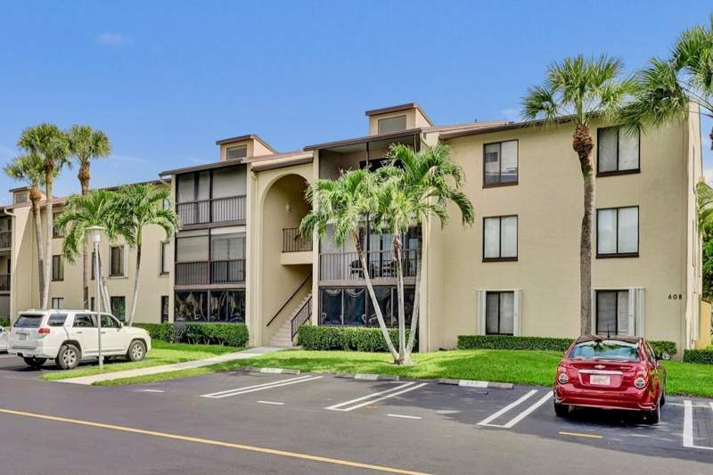 2 bedroom Condominium at 608 Sea Pine Way #E2, Pine Ridge North II Condo, Greenacres — photo 3