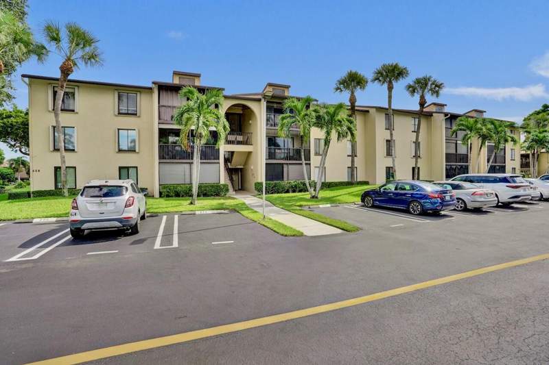 2 bedroom Condominium at 608 Sea Pine Way #E2, Pine Ridge North II Condo, Greenacres — photo 4