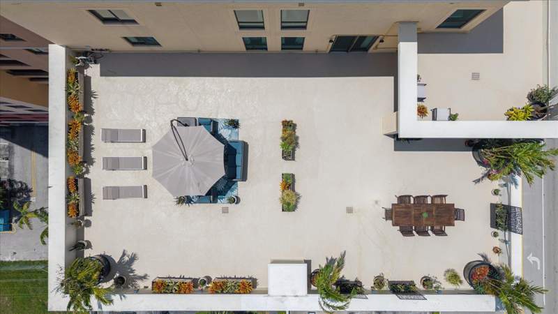 4 bedroom Condominium at 110 N Federal Highway #Ph 3, Waverly At Las Olas Condo, Fort Lauderdale — photo 2