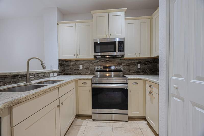3 bedroom Townhouse at 2646 Webb Avenue, Gulfstream Villas At Heritage Landings, Delray Beach — photo 5