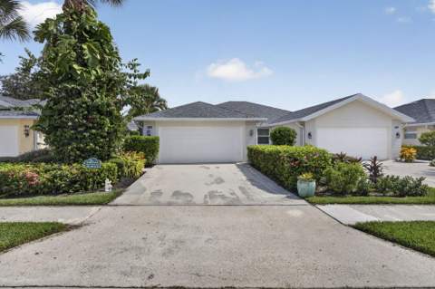 262 Brier Circle, Jupiter FL - photo 8 of 42