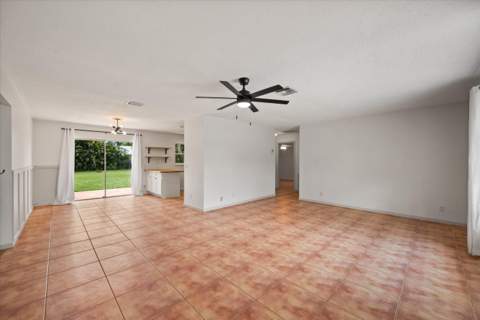 143 Bobwhite Road, Royal Palm Beach FL - photo 6 of 40
