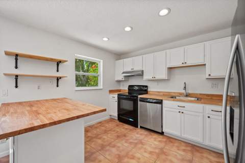 143 Bobwhite Road, Royal Palm Beach FL - photo 18 of 40