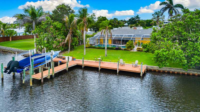 3 bedroom Single Family Residence at 622 SW Pine Tree Lane, Hidden River Unrecorded, Palm City — photo 4