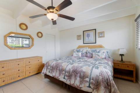 3500 S Ocean Boulevard #405, South Palm Beach FL - photo 23 of 36