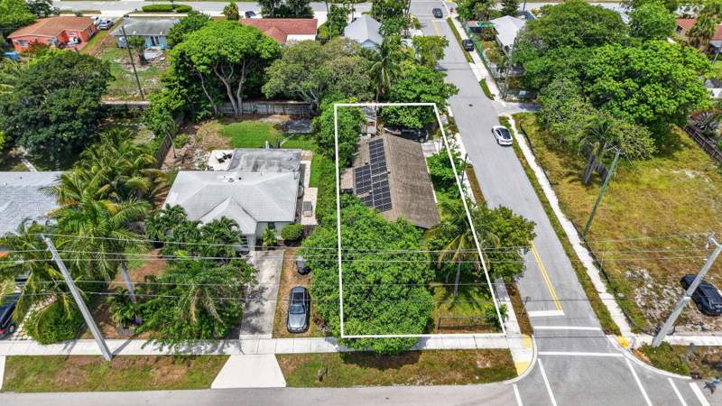 4 bedroom Single Family Residence at 310 SE 8th Street, Osceola Park, Delray Beach — photo 3