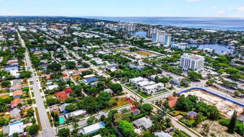 310 SE 8th Street, Delray Beach FL - photo 6 of 37