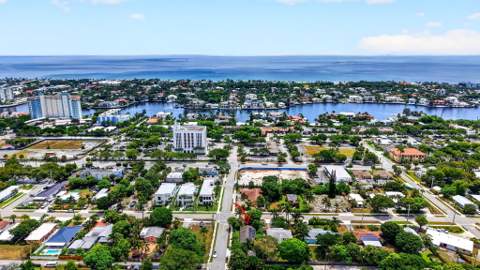 310 SE 8th Street, Delray Beach FL - photo 7 of 37