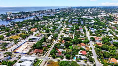 310 SE 8th Street, Delray Beach FL - photo 9 of 37