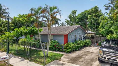 310 SE 8th Street, Delray Beach FL - photo 18 of 37
