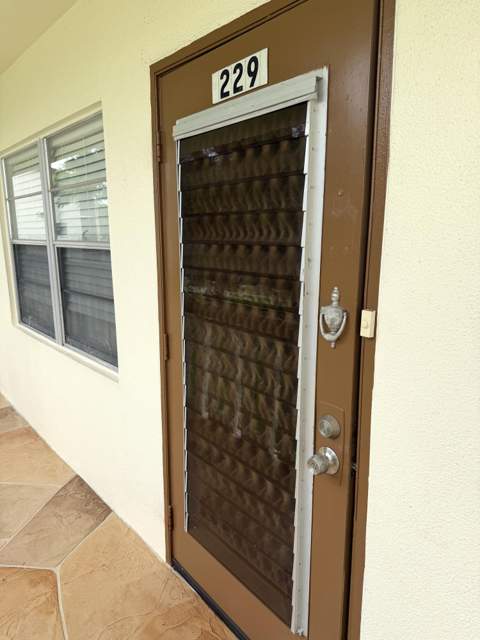 229 Mansfield F, Boca Raton FL - photo 11 of 14