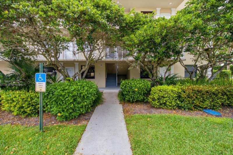 2 bedroom Condominium at 3515 Village Boulevard #206, Whitehall Village, West Palm Beach — photo 3