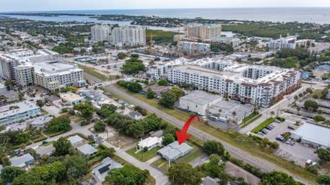 222 SE 3rd Street, Boynton Beach FL - photo 6 of 39