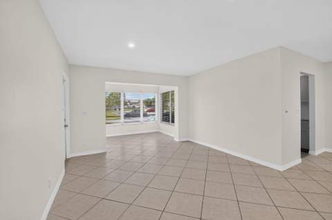 5073 Lakefront Boulevard #C, Delray Beach FL - photo 8 of 33