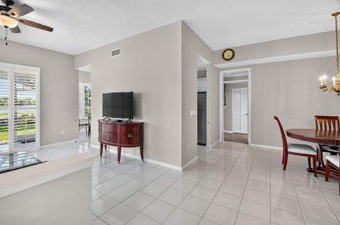 10148 Andover Coach Circle #A1, Lake Worth FL - photo 6 of 55
