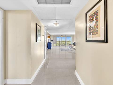 605 Oaks Drive #810, Pompano Beach FL - photo 7 of 52