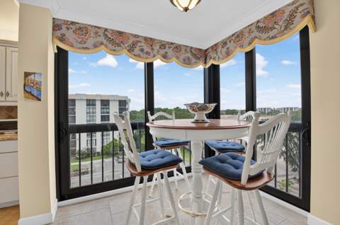 1761 SE Bridgewood Drive, Boca Raton FL - photo 10 of 73