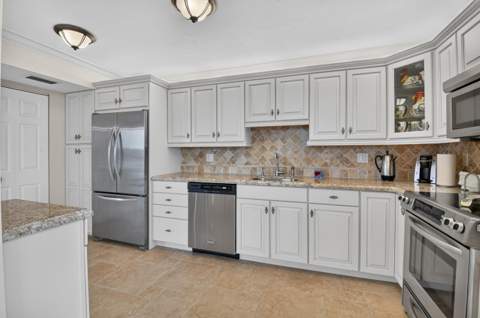 1761 SE Bridgewood Drive, Boca Raton FL - photo 9 of 73