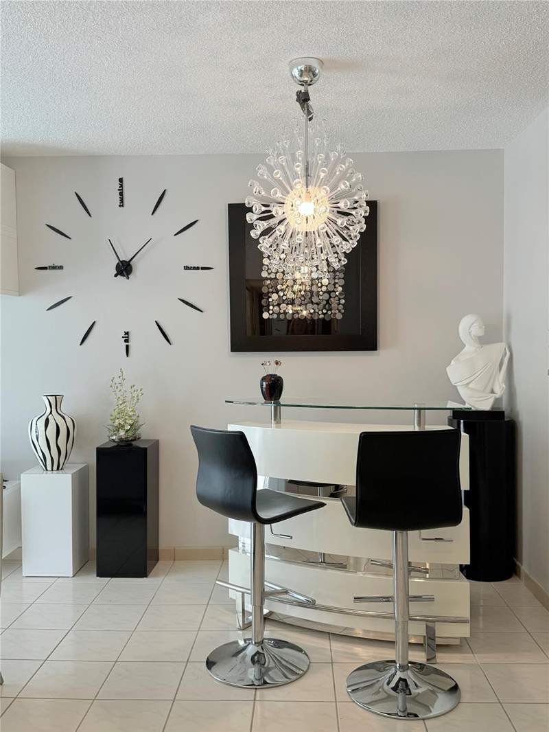 2 bedroom Condominium at 5171 W Oakland Park Boulevard #312, Hawaiian Gardens -Petunia, Lauderdale Lakes — photo 2