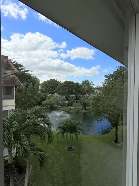 5171 W Oakland Park Boulevard #312, Lauderdale Lakes FL - photo 21 of 50
