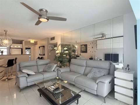 5171 W Oakland Park Boulevard #312, Lauderdale Lakes FL - photo 22 of 50